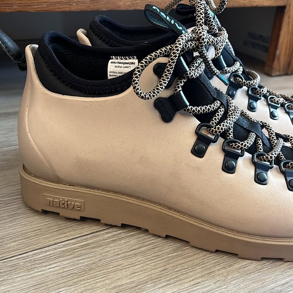 Native Shoes Fitzsimmons Citylite Bloom Unisex Snow Boots - Picture 4 of 8